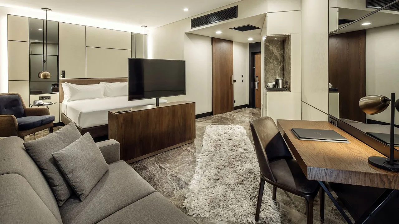 Deluxe Suite Oda King Kara Manzaralı