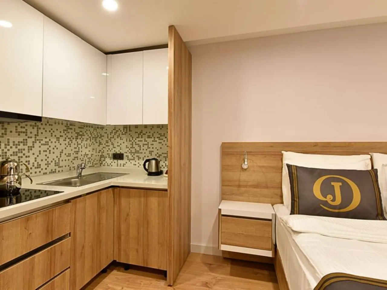 3 + 1 Havuz Manzaralı Luxury Apartment