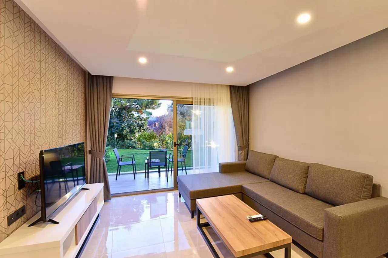 3 + 1 Havuz Manzaralı Luxury Apartment