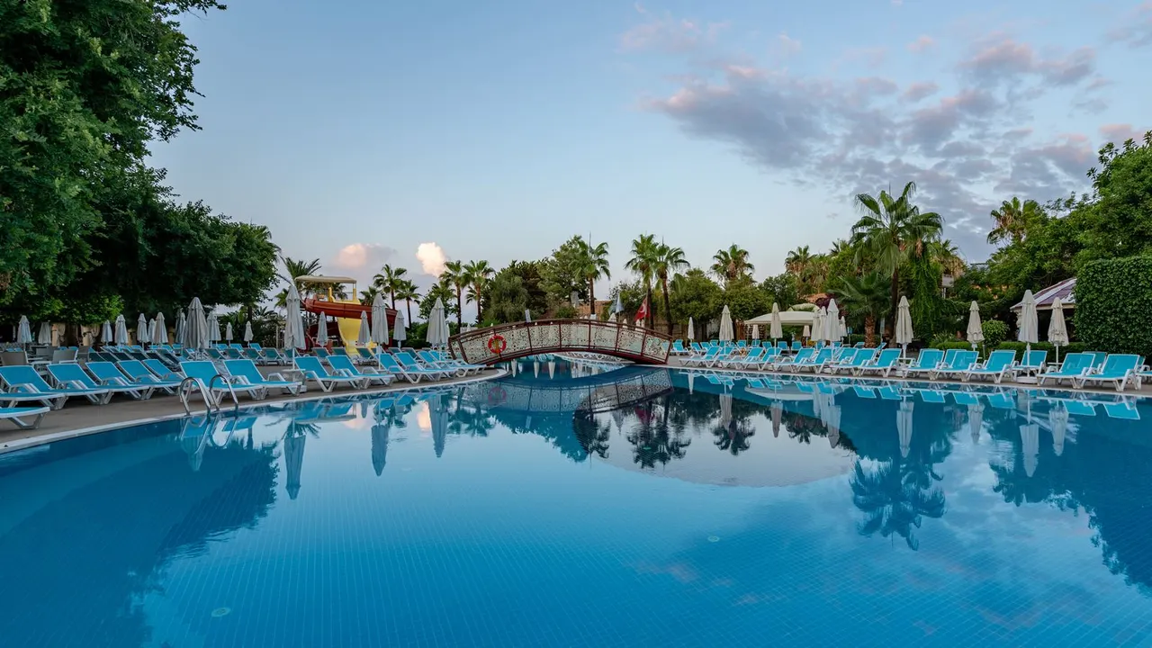 Palmeras Beach Otel Alanya