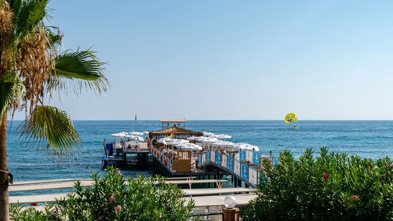 Palmeras Beach Otel Alanya