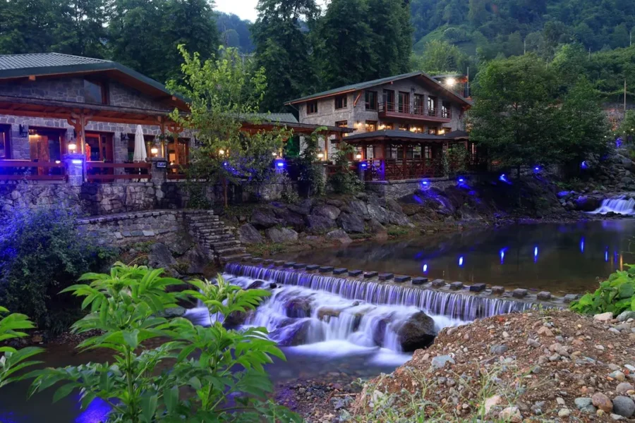 Teona Bungalov Rize