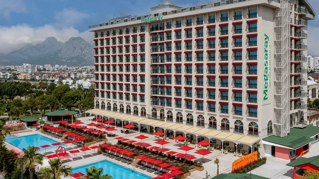 Megasaray WestBeach Antalya Otel